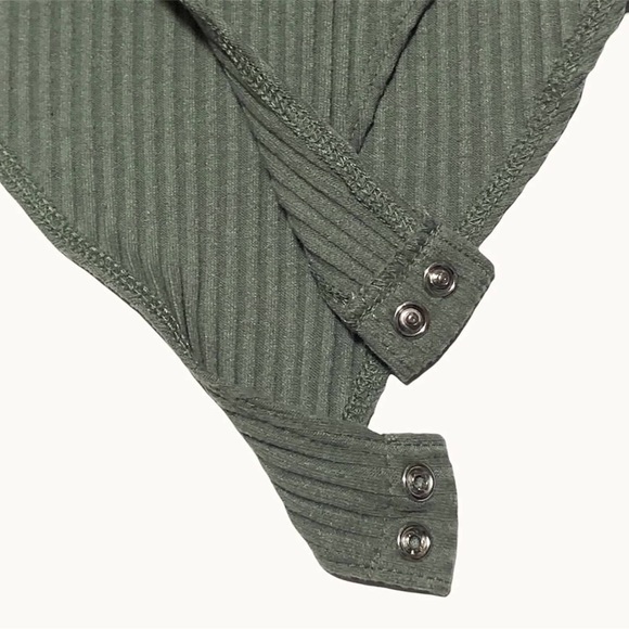 Forever 21 Ribbed Knit Bodysuit - Picture 7 of 10